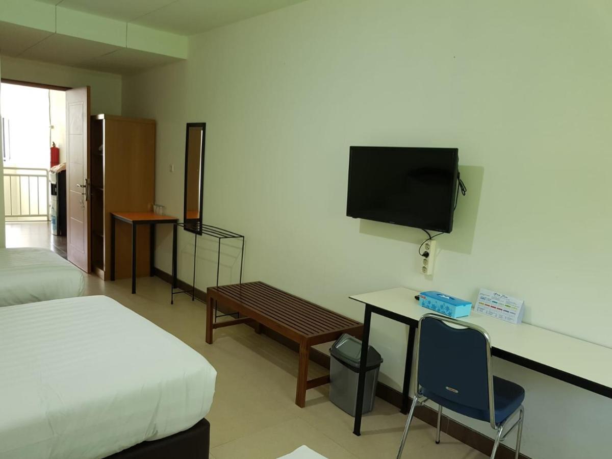 Hotel Larensia Labuan Bajo Room photo